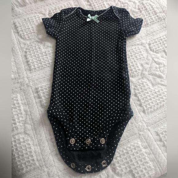 Newborn Bundle of 2 Bodysuits - Picture 2 of 8
